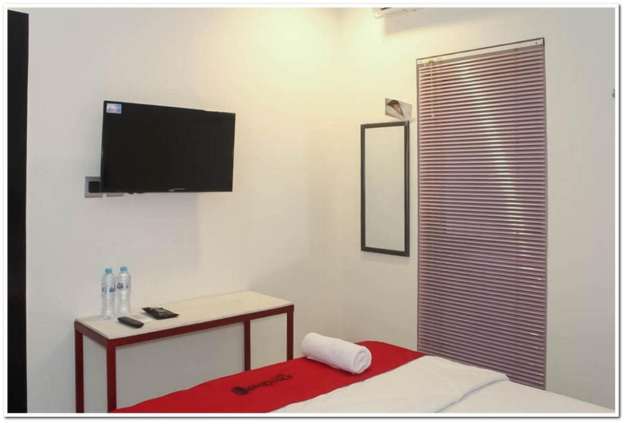 Reddoorz @ Paus Raya Hotel Palangkaraya Luaran gambar